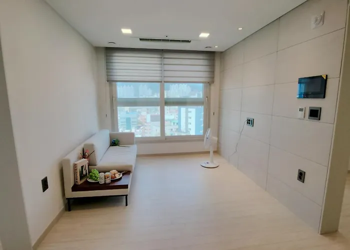 H Grande Apartamento Busan